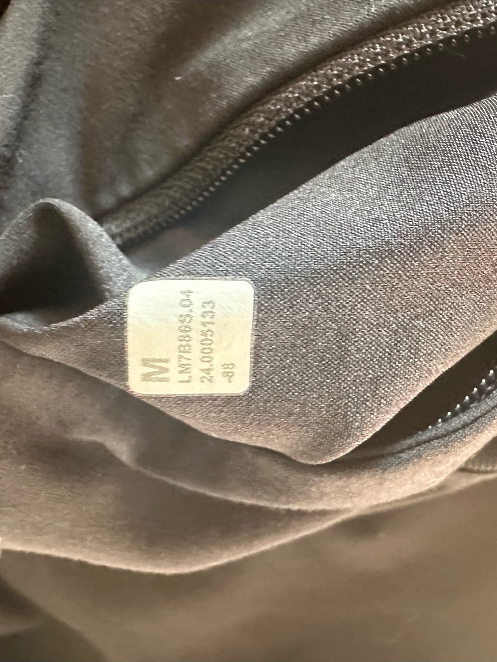 Lululemon Men's 5-inch Black Pace-breaker Shorts - Picture 3 of 3